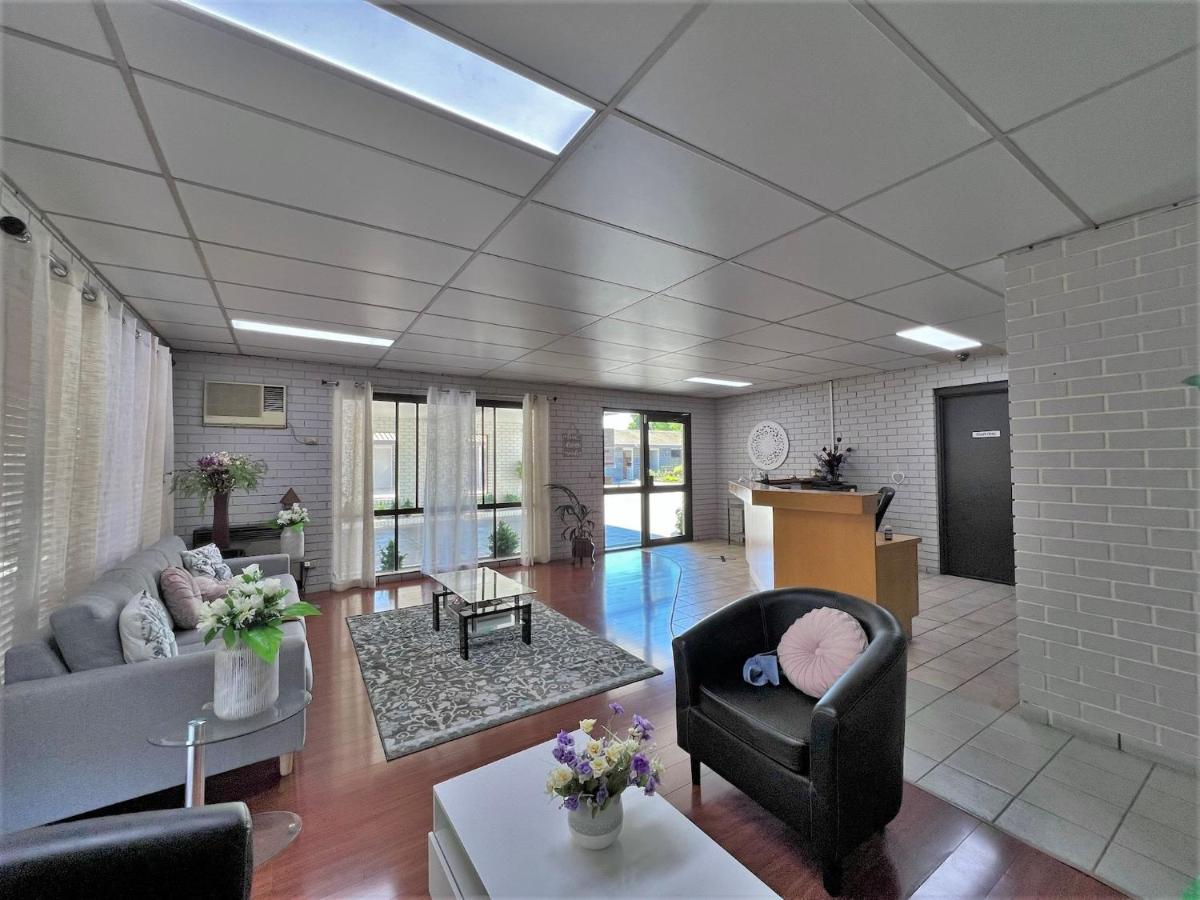 Albury Garden Court Motel מראה חיצוני תמונה