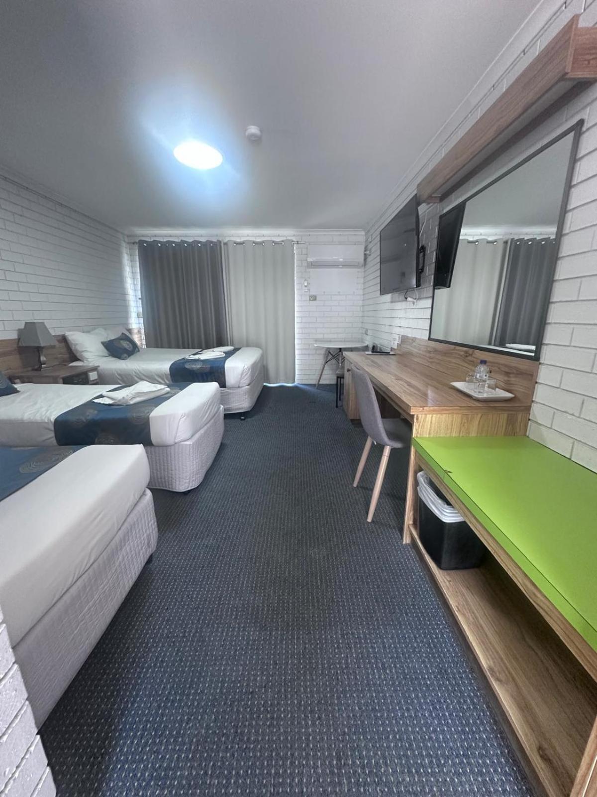 Albury Garden Court Motel מראה חיצוני תמונה