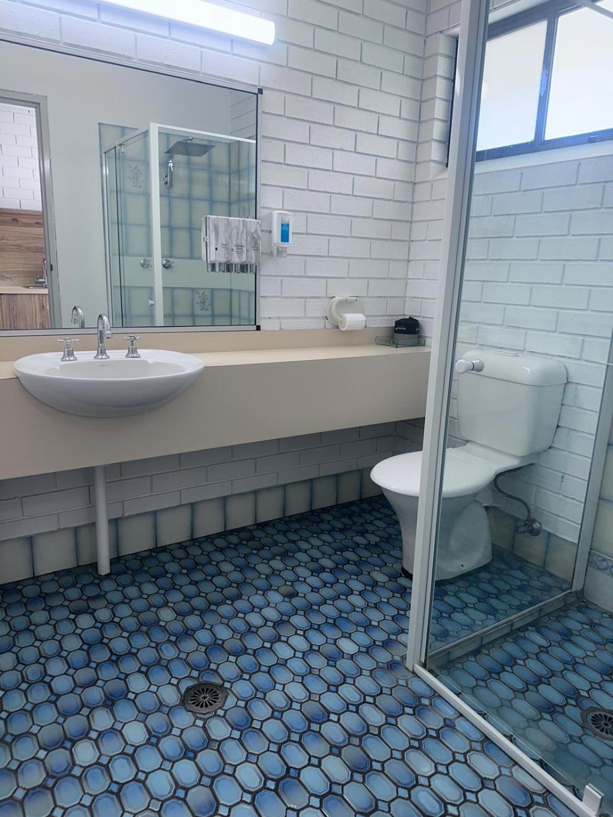 Albury Garden Court Motel מראה חיצוני תמונה