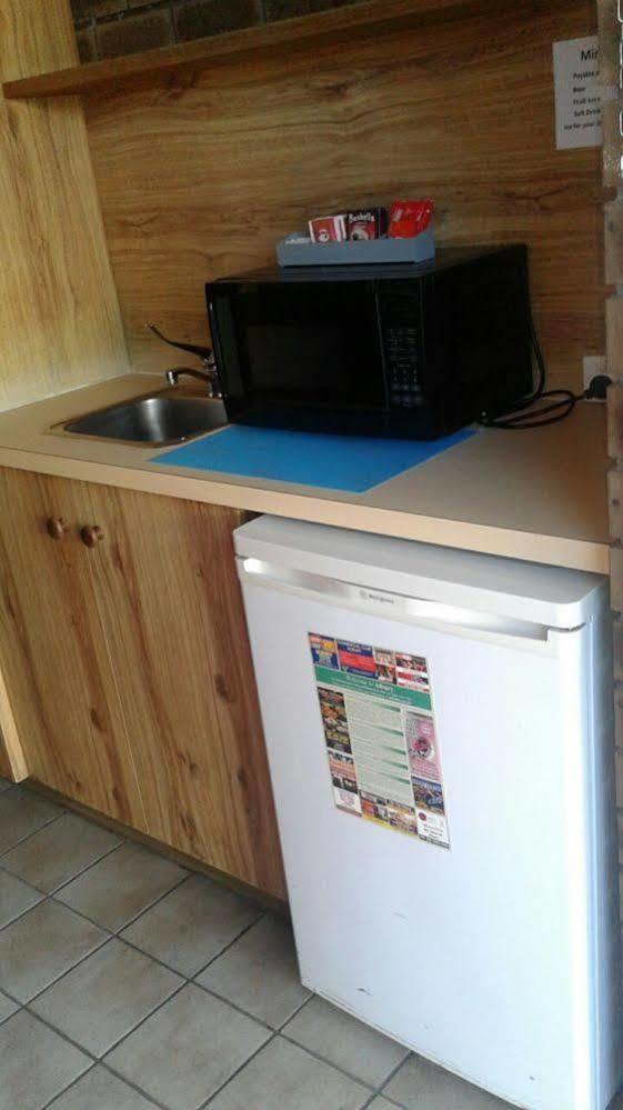 Albury Garden Court Motel מראה חיצוני תמונה